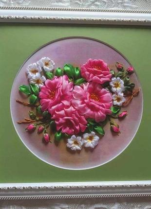 Картина з вишивкою стрічками "рожеві троянди"3 фото