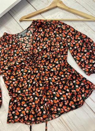 Блуза в цветочный принт на затяжках, блузка цветастая, топ с затяжкой 3/4 цветочный принт3 фото