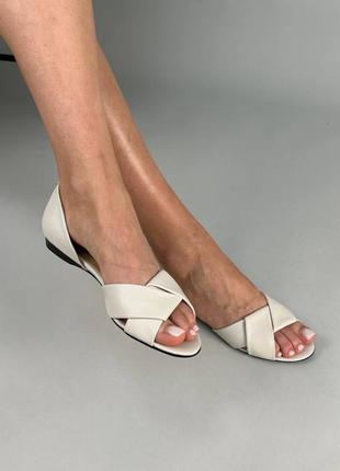 Балетки женские кожаные молочного цвета