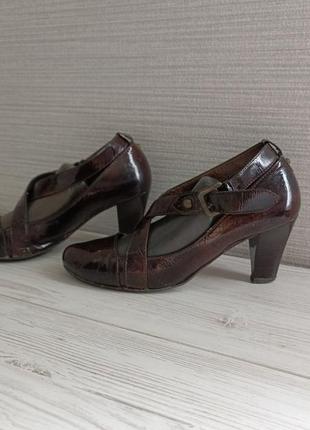 Туфли лак-кожа