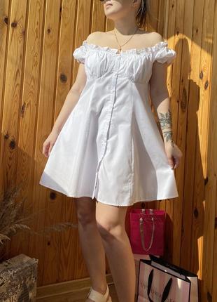 Стильное белое платье 2