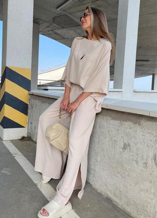 Легкий стильный костюмчик