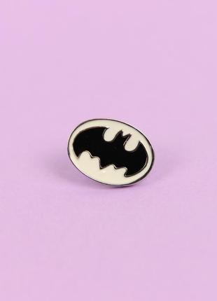 Значок пин бэтмен, batman pin, брошка супергерой, эмалированная брошь, подарок парню3 фото