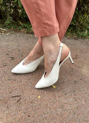 Лодочки, лодочки, острый нос, босоножки, мюли.