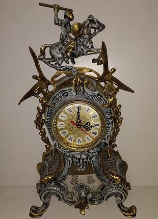 Бронзовые винтажные часы "всадник" арт. 0427