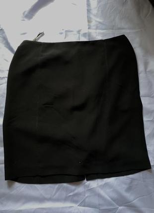 Черная классическая юбка eur44