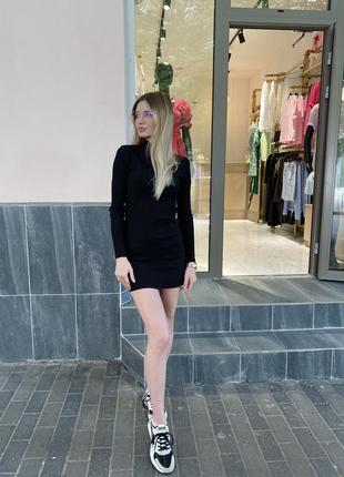Нереальное платье в рубчик