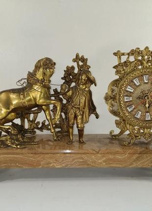 Бронзовые часы на мраморе "всадник с лошадью" арт. 0314