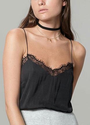 Минималистичный бархатный черный чокер stradivarius