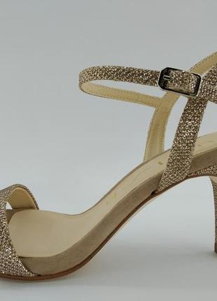 Босоніжки жіночі на шпильці unisa 39 р. 25 см коричневі арт. 067