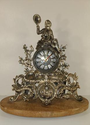 Бронзовые винтажные каминные часы на мраморе арт. 0502