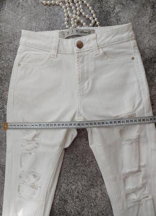 Белые джинсы скинни узкие с разрезами разрывами denim co eur32 xxs8 фото