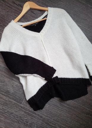 Оригинальный вязаный очень теплый свитер объемный размер 105 фото