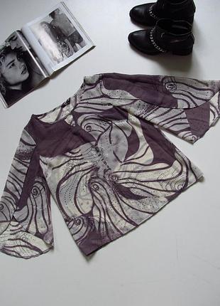 Блуза рукава разлетайки.