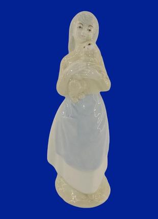 Порцелянова статуетка janbo "дівчина і кіт" арт. 0210