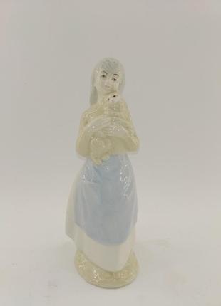 Статуэтка фарфоровая janbo "девушка и кот" арт. 0210