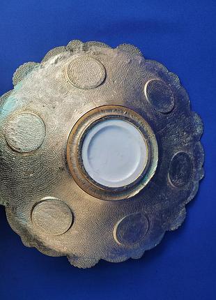 Бронзовая тарелка-картина "молодая пара" арт. 0821