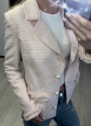 Твидовый пиджак нежно розового цвета4 фото