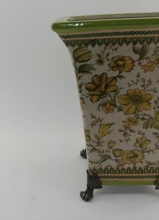 Керамическая ваза adele carey арт. 0123