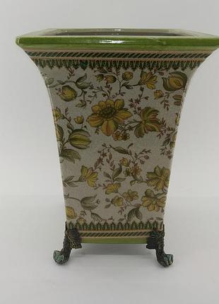 Керамическая ваза adele carey арт. 0123