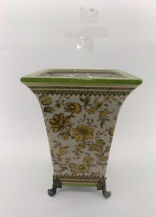 Керамическая ваза adele carey арт. 0123