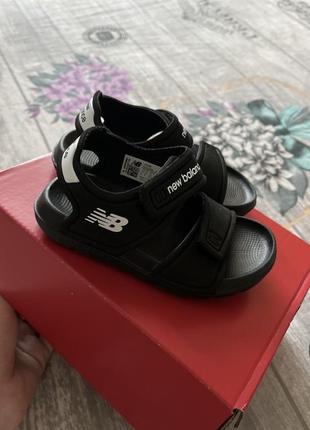 Босоножки new balance kids4 фото