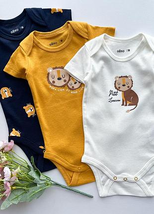 Новий, фірмовий набір боді, на 6-9 місяців