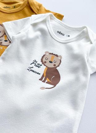 Новый, фирменный набор боди, на 6-9 месяцев