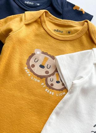 Новый, фирменный набор боди, на 6-9 месяцев