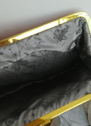 Красива яскрава сумочка в стмлі valentino3 фото