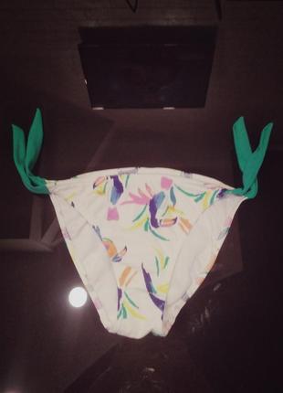 Низ от купальника размер 12. состояние нового