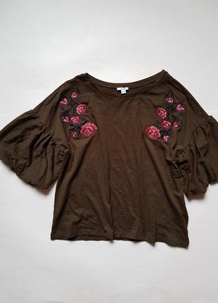 Стильна футболка з нашивками кольору хакі,футболка з широкими рукавами,топ з трояндами4 фото