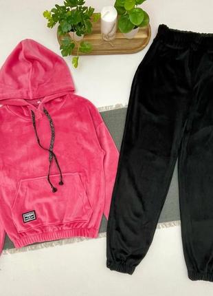 Велюровый костюмчик для девочек