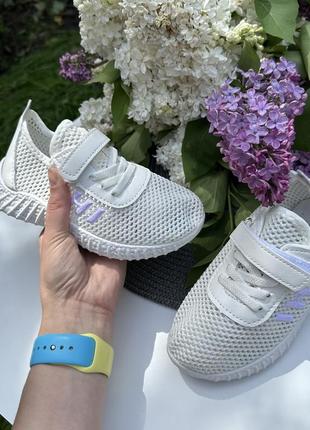 Кроссовки сетка белые