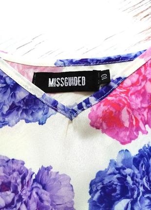 Распродажа! 🌺 белый красивенный топ кроп с бубонами и цветочным принтом missguided2 фото