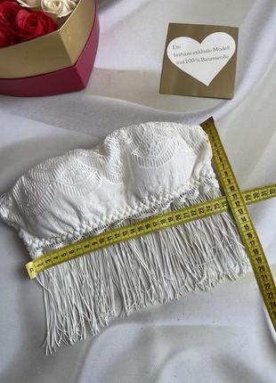 Топ бандо айвори с бахромой и чашками является нюансом 💙💛 сток