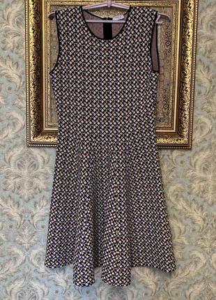 Яркое платье akris р.44