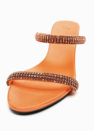 Неймовірні мюлі zara ,босоніжки zara , тапочки zara нова колекція5 фото