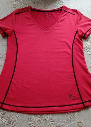 Червона футболка від бренду crivit sports жіноча спортивна футболка6 фото