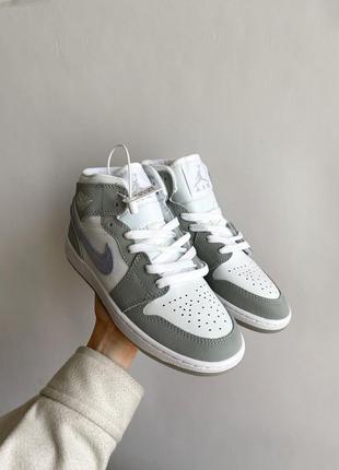 Знижка натуральна шкіра nike air jordan 1 reflective білі рефлективні жіночі кросівки найк джордан скидка белые кроссовки натуральная кожа рефлектив8 фото