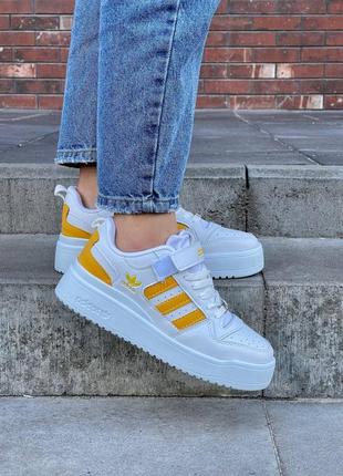 Женские кроссовки adidas forum low «white yellow’1 фото