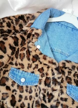 Джинсова двостороння куртка шапка хутро штучне еко хутро принт леопард джинсовая двухсторонняя куртк6 фото