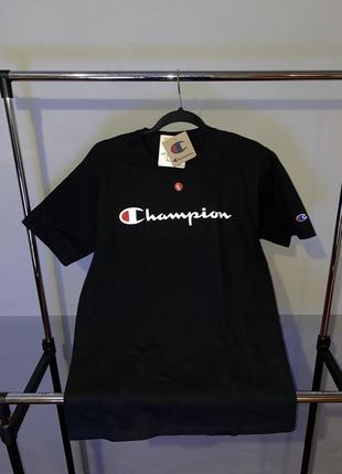 New champion black t shirt m