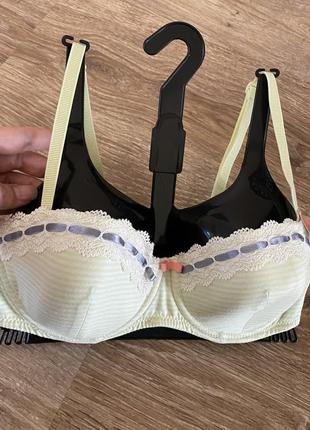 Шикарный, базовый, бюстгальтер, в нежно зеленую полоску, от бренда: m&amp;s 👌