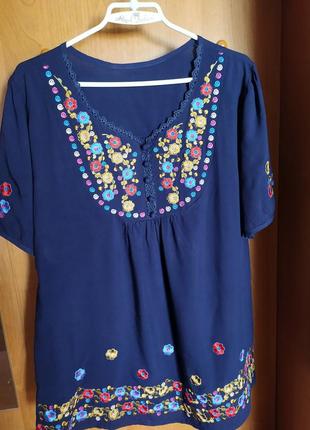 Блузка-вишиванка "кольоровий  квітковий орнамент" синя  р.40-42