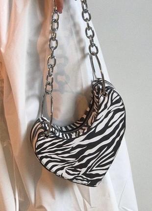 Сумка зебра черно-белая женская стильная сумочка серебряная цепочка3 фото
