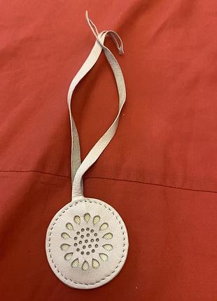 Кожаный брелок radley