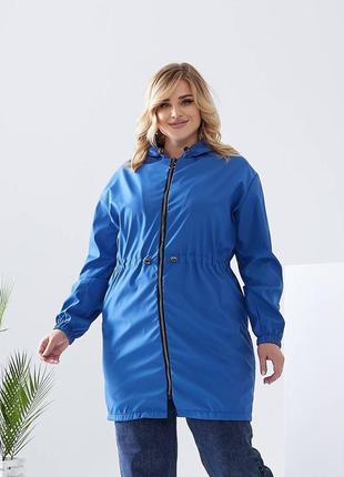 Женский яркий плащ ветровка легкая весенняя куртка голубого цвета.5 фото