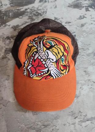 Кепка в стиле ed hardy