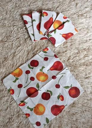 Серветки кухонні в гарний квітковий принт🍑🍊🍎🍒🍓нові👌купувала в італії🔥